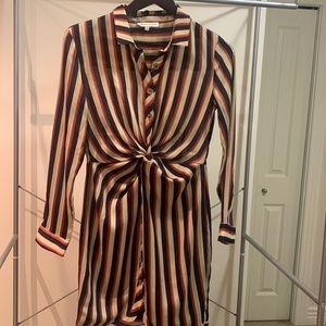 Shirt dress with front tie knot